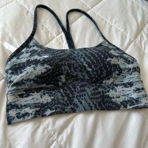 Lululemon sports bra 🍋